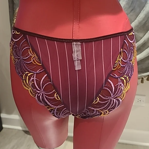 Simone Perele Set Bra 34B and panties Size S Plum pinstriped with embroidery - Picture 7 of 11